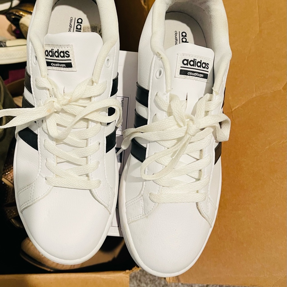 Adidas Grand Court Women’s Sneaker